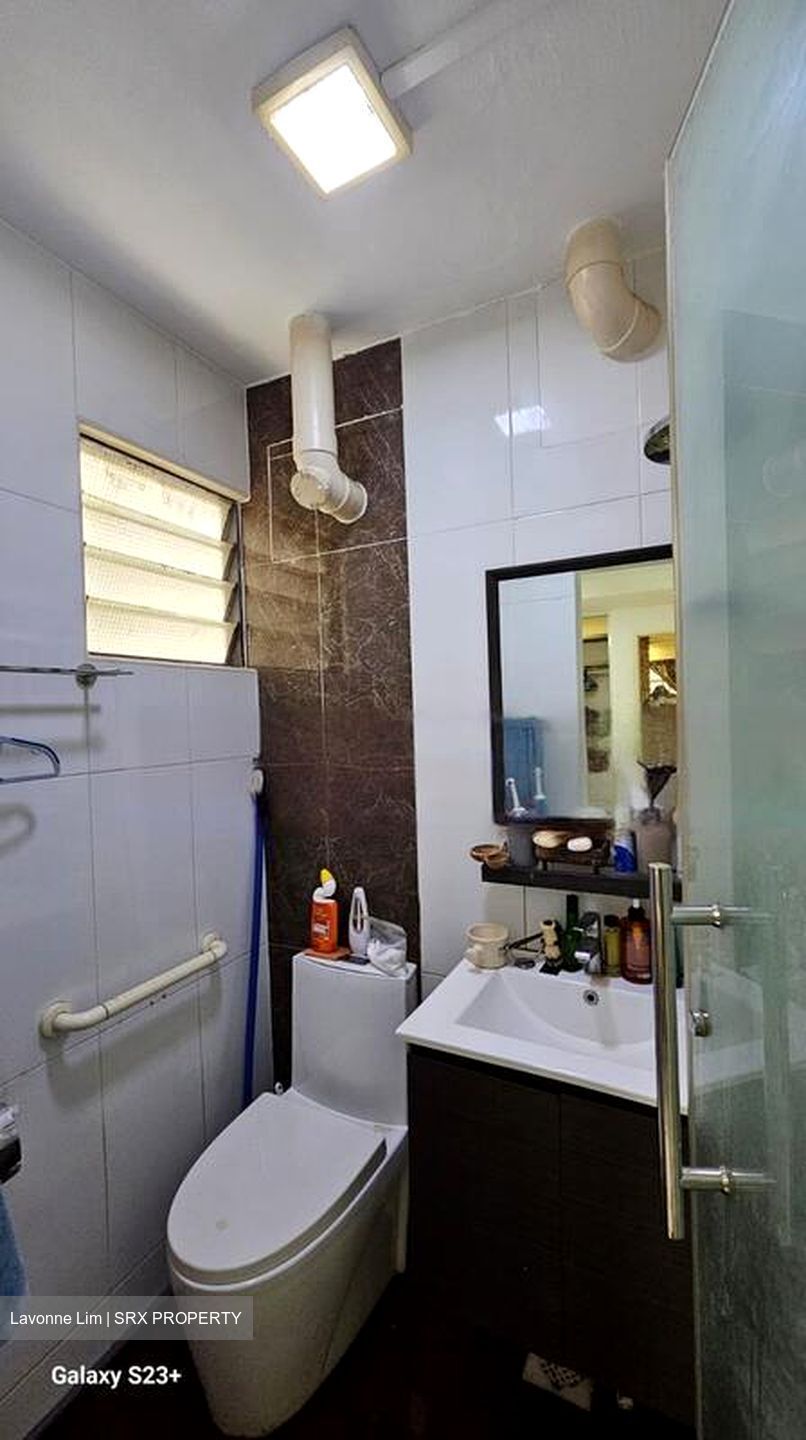 Blk 12 Pine Close (Geylang), HDB 3 Rooms #563930141